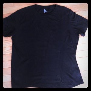 Black t shirt